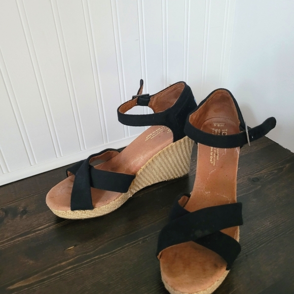 Tom's Wedge Black Size 8.5W